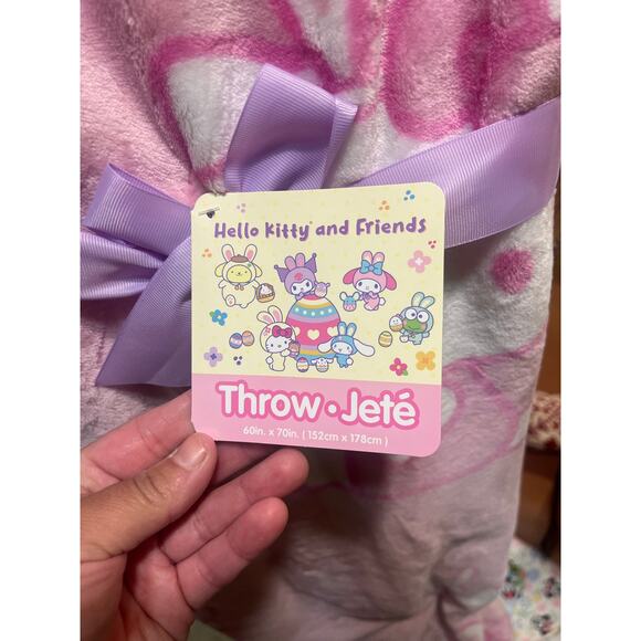 Hello Kitty and Friends Easter large bundle 60 x 70 super soft pink throw - Picture 7 of 10